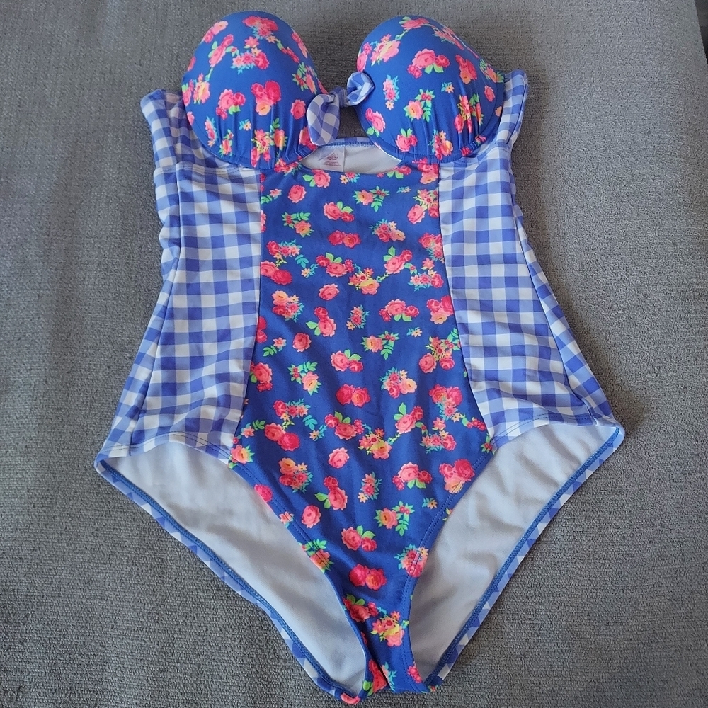 BONGO One Piece Strapless Swimsuit Sz-L
